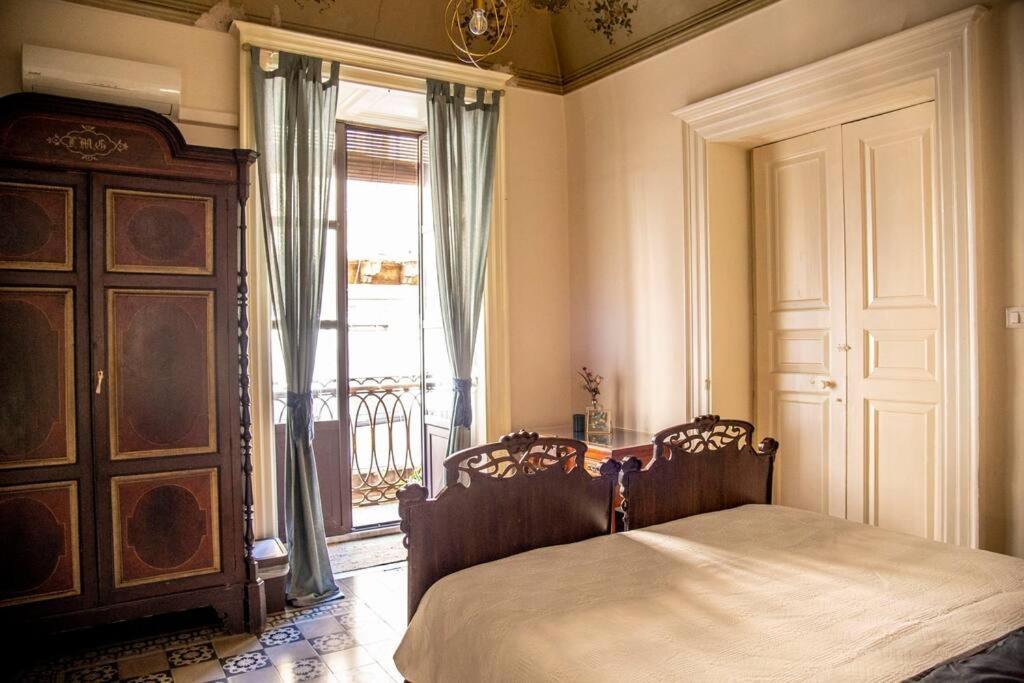 Mitha'S Rooms Catania Exterior foto